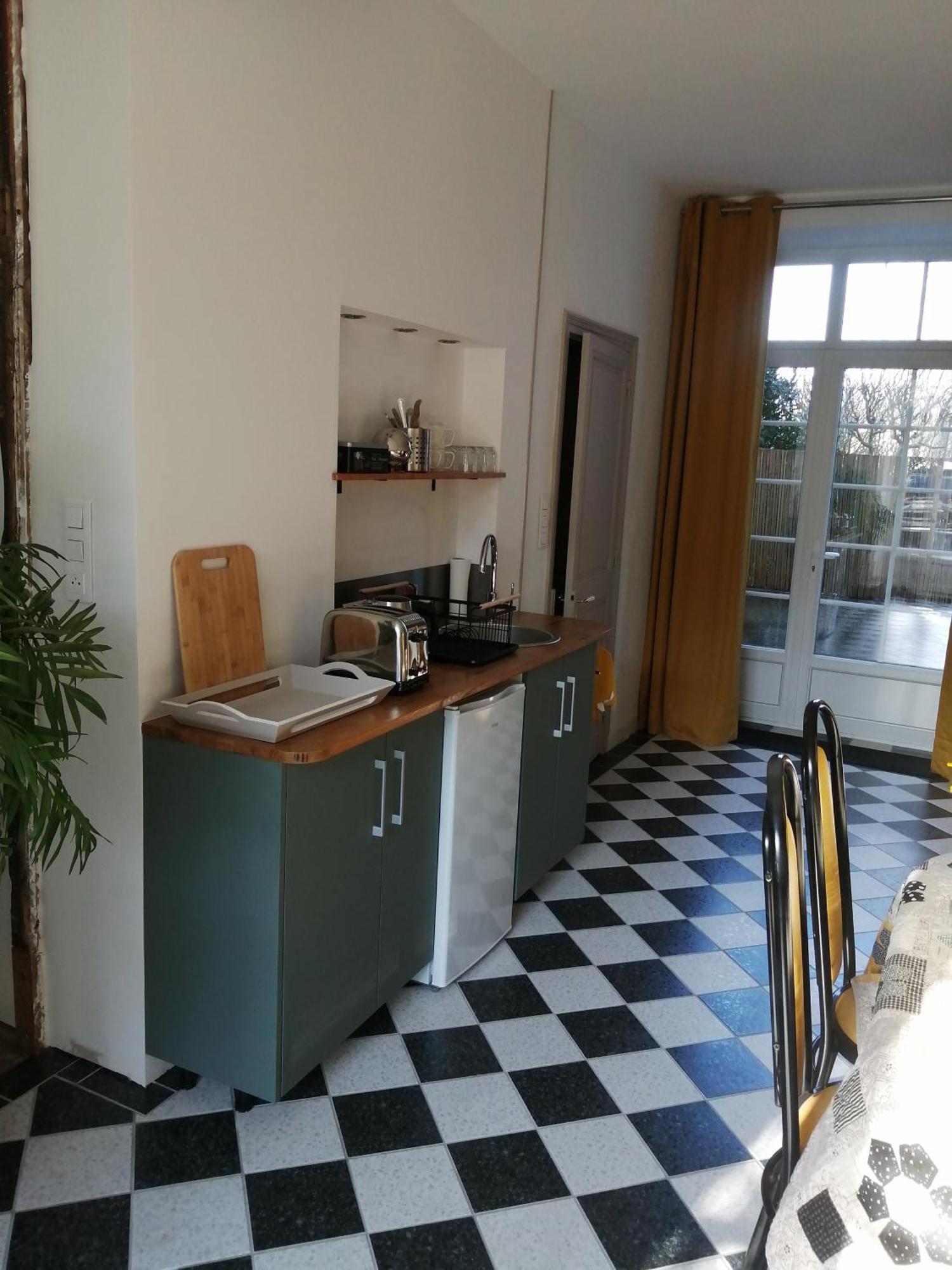 Au Logis De Vechillot Panzió Angoulême Kültér fotó