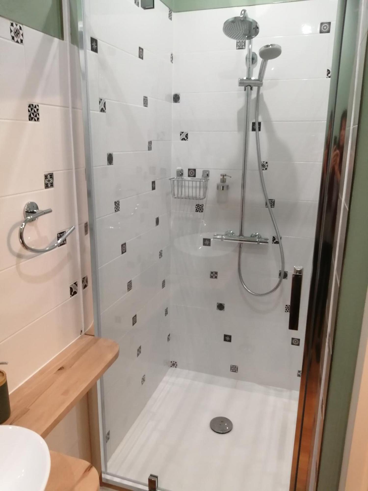 Au Logis De Vechillot Panzió Angoulême Kültér fotó